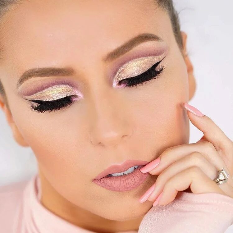 Названия макияжей 13 Cut Crease Makeup Ideas + 5 Cut Crease Makeup Tutorials That Will Inspire You