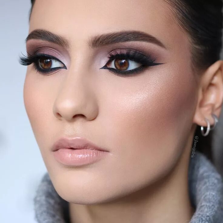 Названия макияжей Soft Glam Makeup Look with Anastasia Beverly Hills Palette