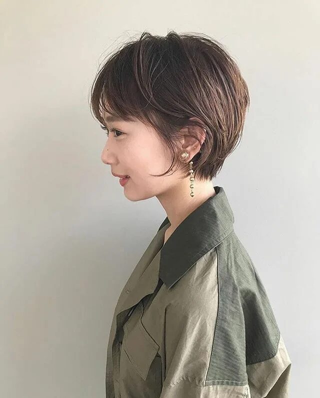 Названия женских корейских причесок シ ョ-ト ヘ ア カ タ ロ グ ｜ LALA ラ ラ https://la-la-salon.com/ Asian short hair, Short ha