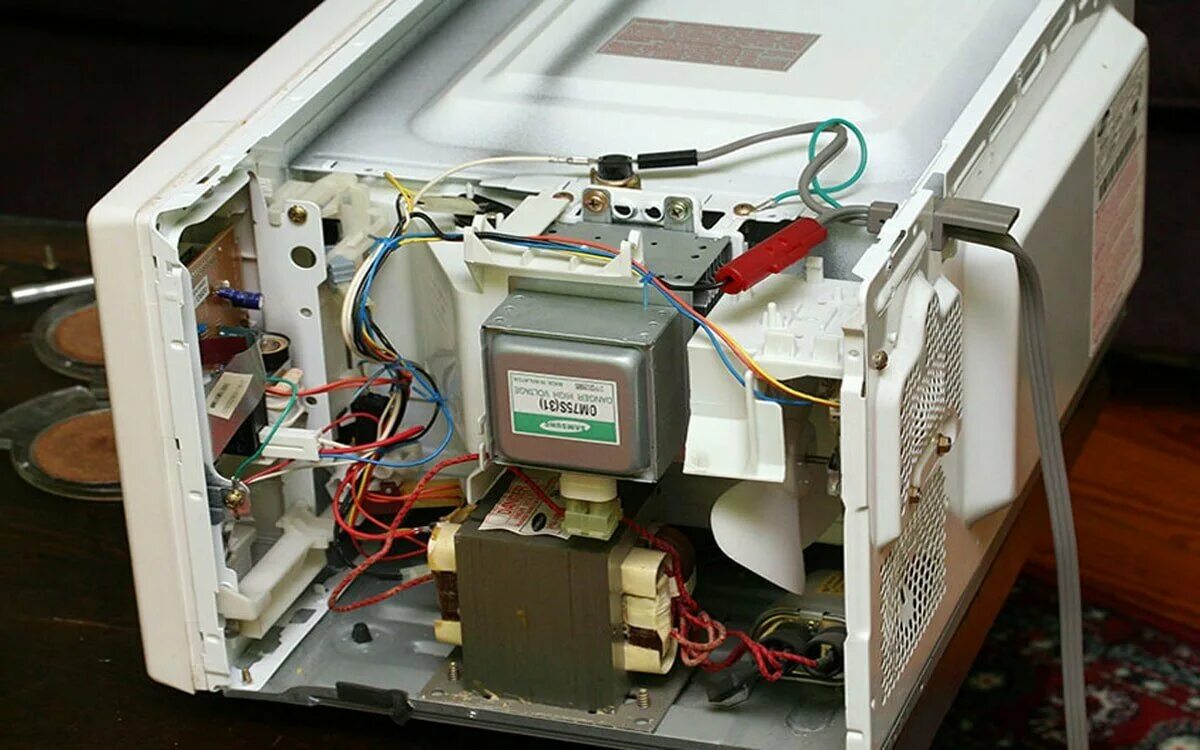 Не работает микроволновка ремонт своими руками Диагностика мелкой бытовой техники в Серебряных Прудах - Ремонт и установка мелк