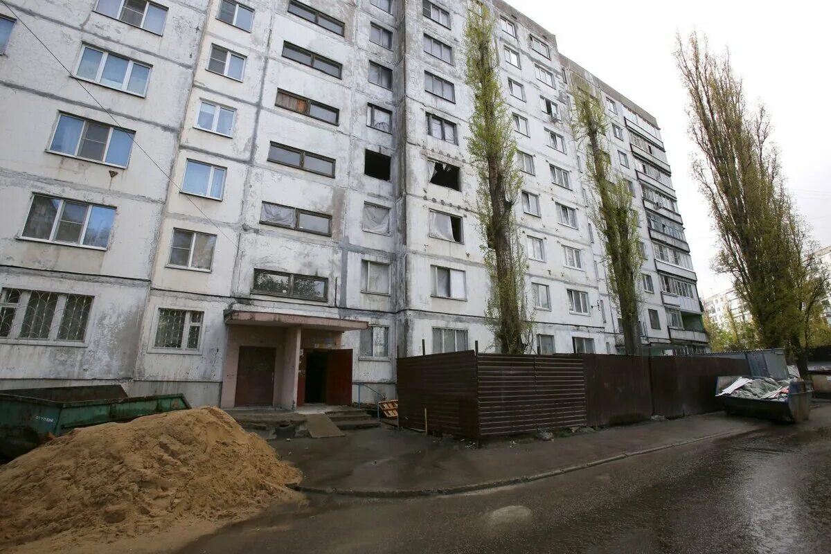 Не трава ул хользунова 88в фото Покрасили только пострадавший от взрыва подъезд" МОЁ! Online. Воронеж Дзен