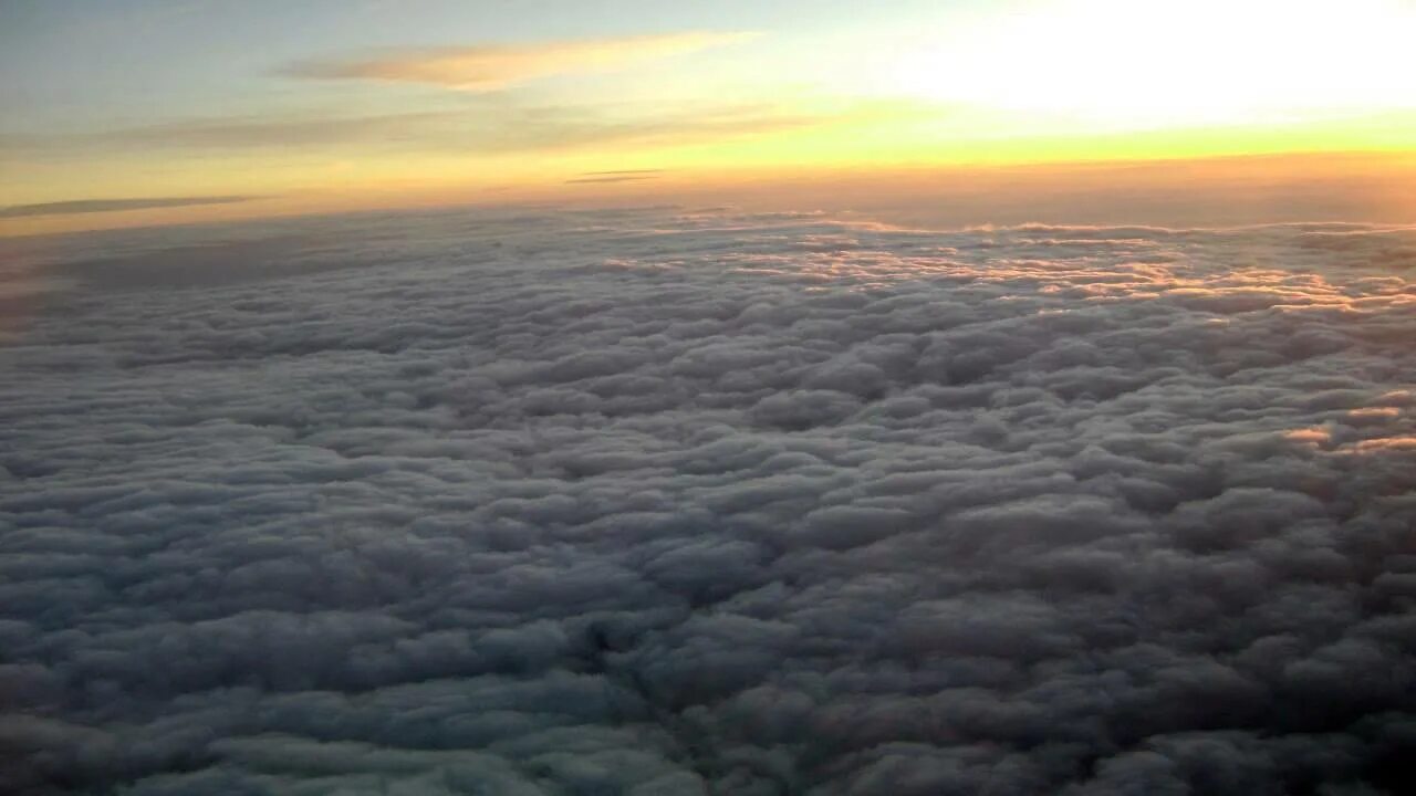 Небо над облаками фото Darwin Raymond: 10,000 ft and watertower - YouTube
