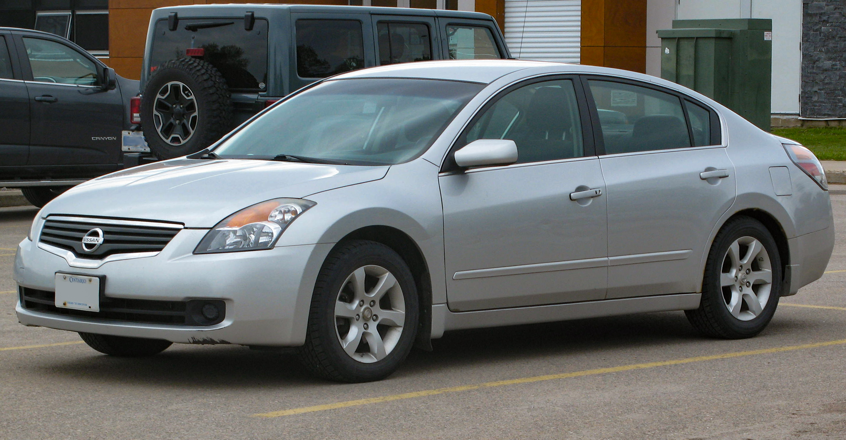 Ниссан фото 2012 File:2008 Nissan Altima 2.5 S in Silver Mist, Front Left, 2021-05-19.jpg - Wikip