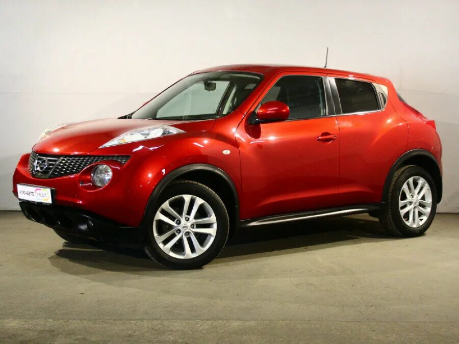 Ниссан фото 2012 Купить б/у Nissan Juke I 1.6 CVT (117 л.с.) бензин вариатор в Москве: красный Ни