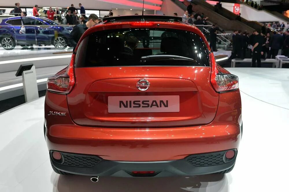 Ниссан фото сзади Новая необычность. Рестайлинговая модель Nissan Juke