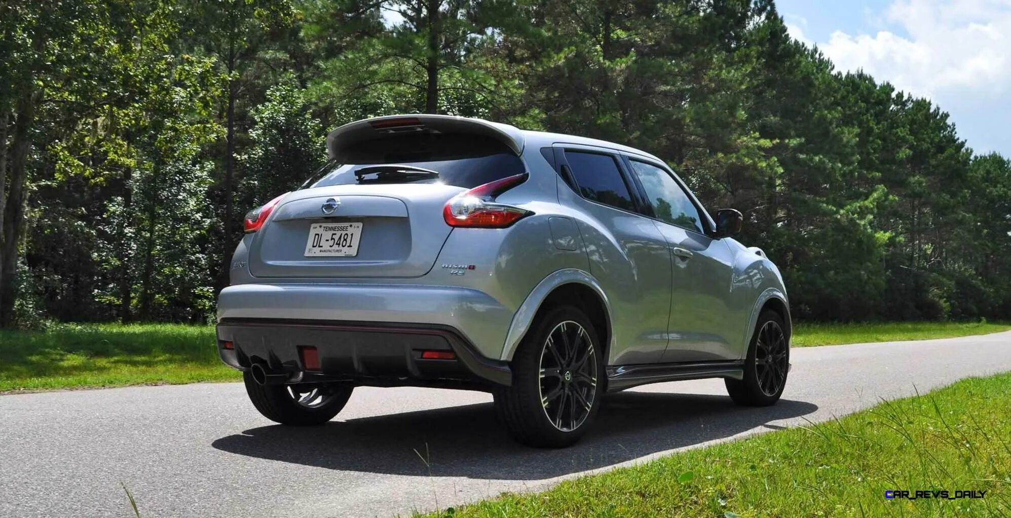 Ниссан фото сзади 2015 Nissan JUKE Nismo RS Review