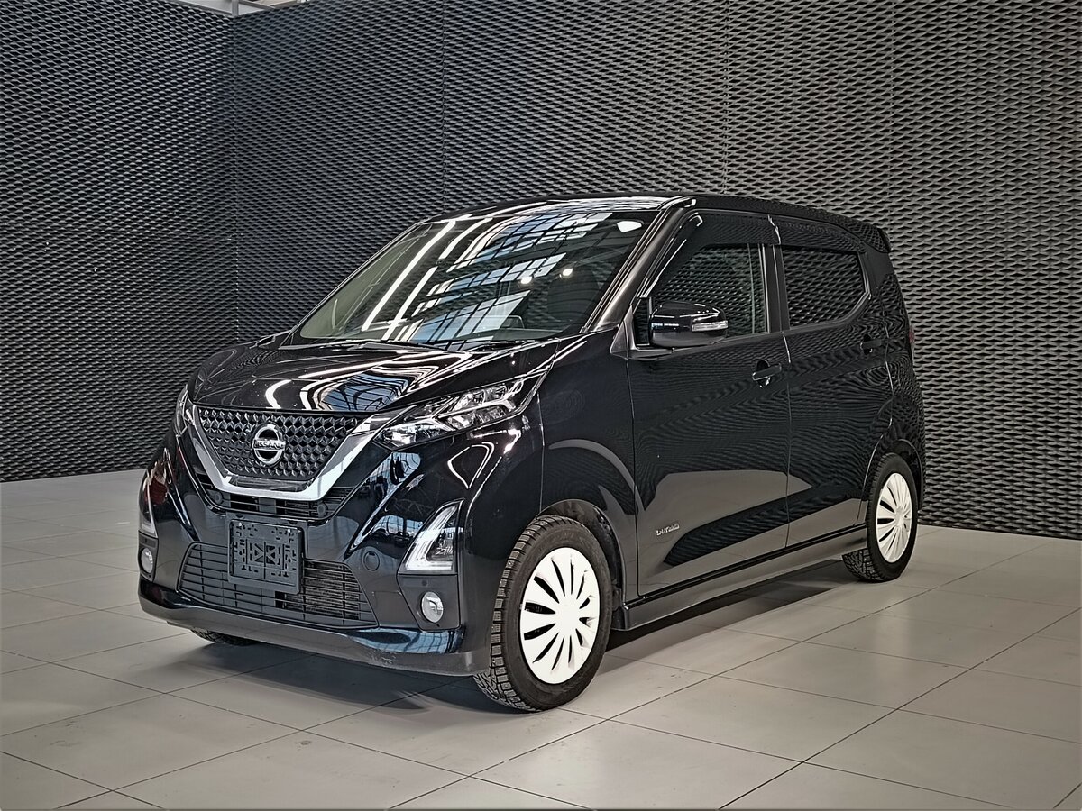 Ниссан фото цена 2019 Купить б/у Nissan Dayz II MHEV 0.7 CVT (52 л.с.) бензин вариатор в Челябинске: ч