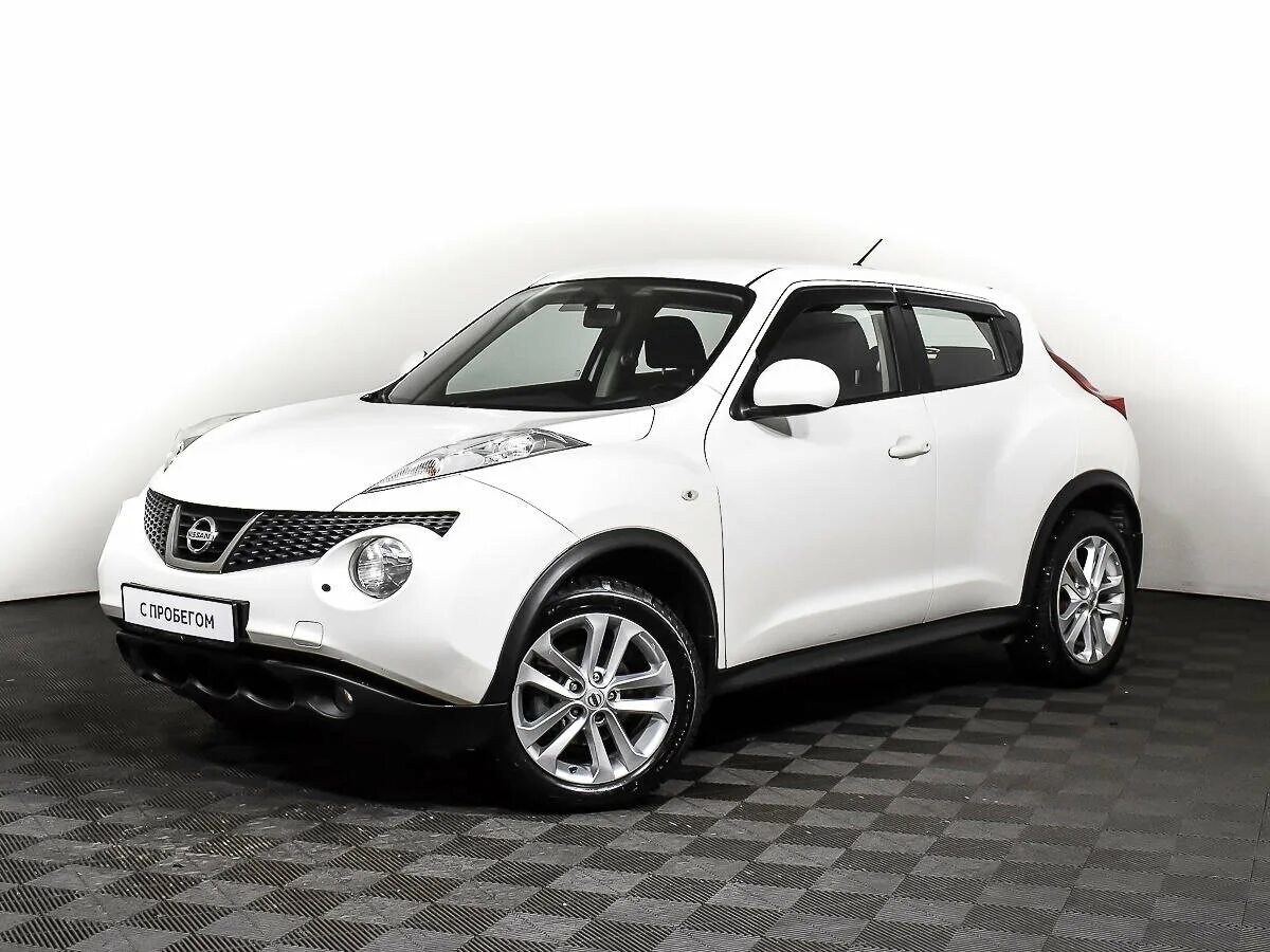 Ниссан фото цены красноярск Купить б/у Nissan Juke I 1.6 CVT (117 л.с.) бензин вариатор в Москве: белый Нисс