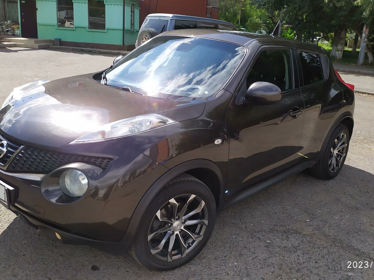 Ниссан фото цены красноярск Купить б/у Nissan Juke I 1.6 CVT (117 л.с.) бензин вариатор в Красноярске: корич