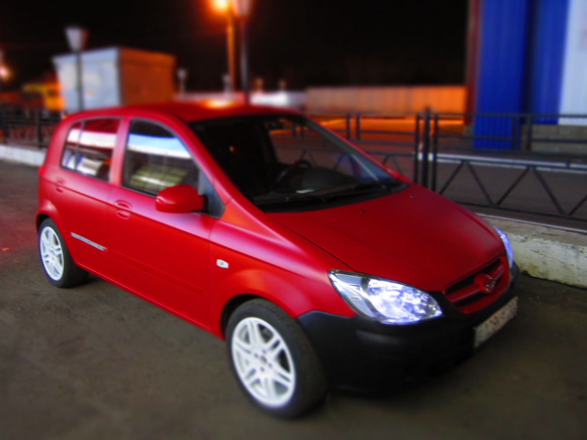 Ниссан гетц фото Мой новый спойлер, стоп сигнал и наклейка Drive2, шашлыки, матовый стайлинг, R16