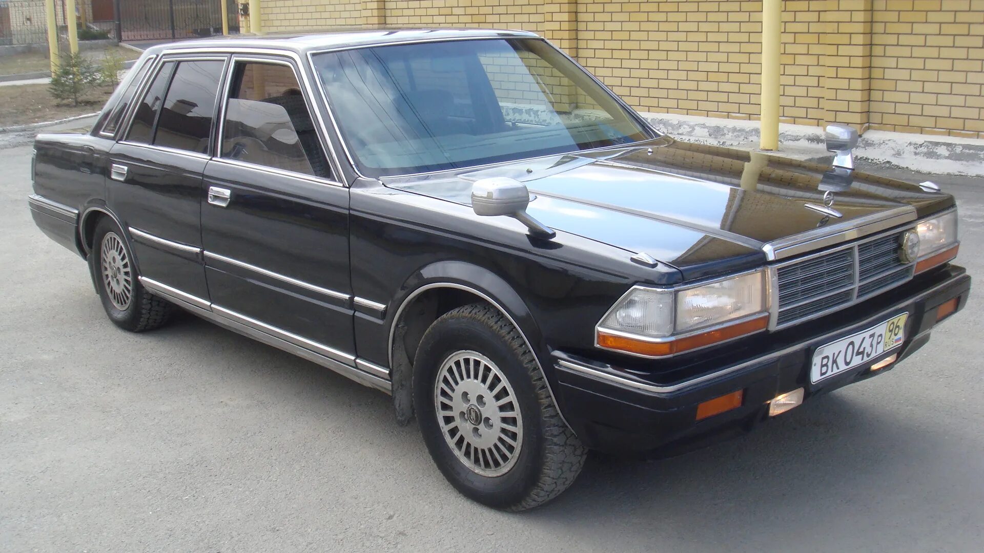 Ниссан глория 1983 фото Nissan Gloria (7G) 2.3 дизельный 1983 на DRIVE2