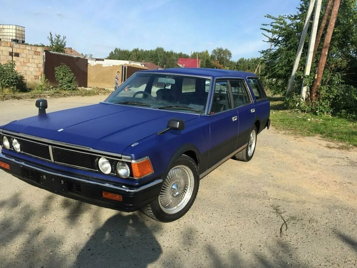 Ниссан глория 1983 фото Купить б/у Nissan Gloria VI (430) 2.0 MT (130 л.с.) бензин механика в Москве: си
