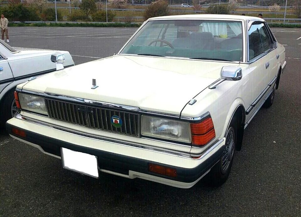 Ниссан глория 1983 фото Хромированные зеркала - Nissan Cedric (5G), 2,8 л, 1983 года запчасти DRIVE2