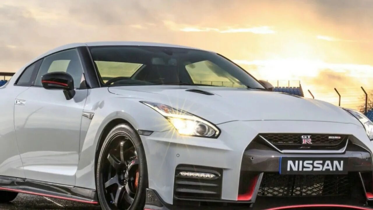 Ниссан gt фото Supercar with more power, more torque, more grip, and more agile New Nissan GT R