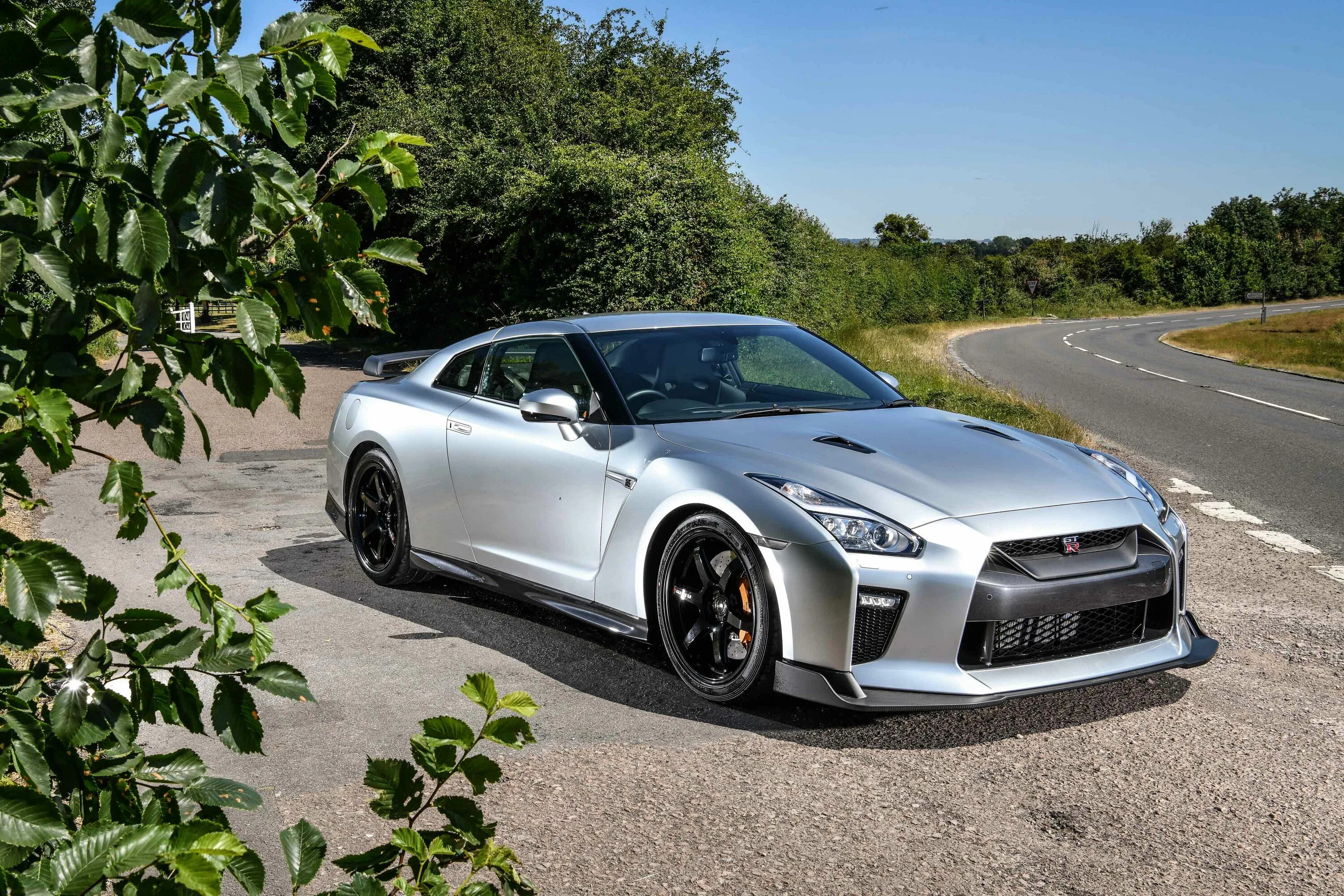 Ниссан гтр 35 фото gtr-track-edition-2 Litchfield Motors