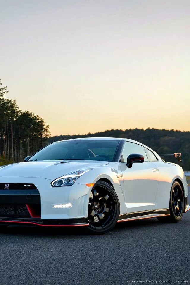 Ниссан гтр 35 фото Download Nissan GT-R Nismo EU-Spec Wallpaper For iPhone 4 Carros desportivos de 