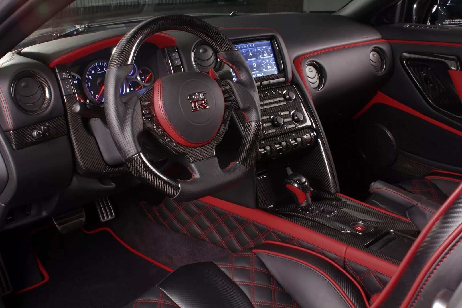 Ниссан гтр салон фото Nissan GT-R "Mike Tyson" - перешив салона - АДМ-К на DRIVE2