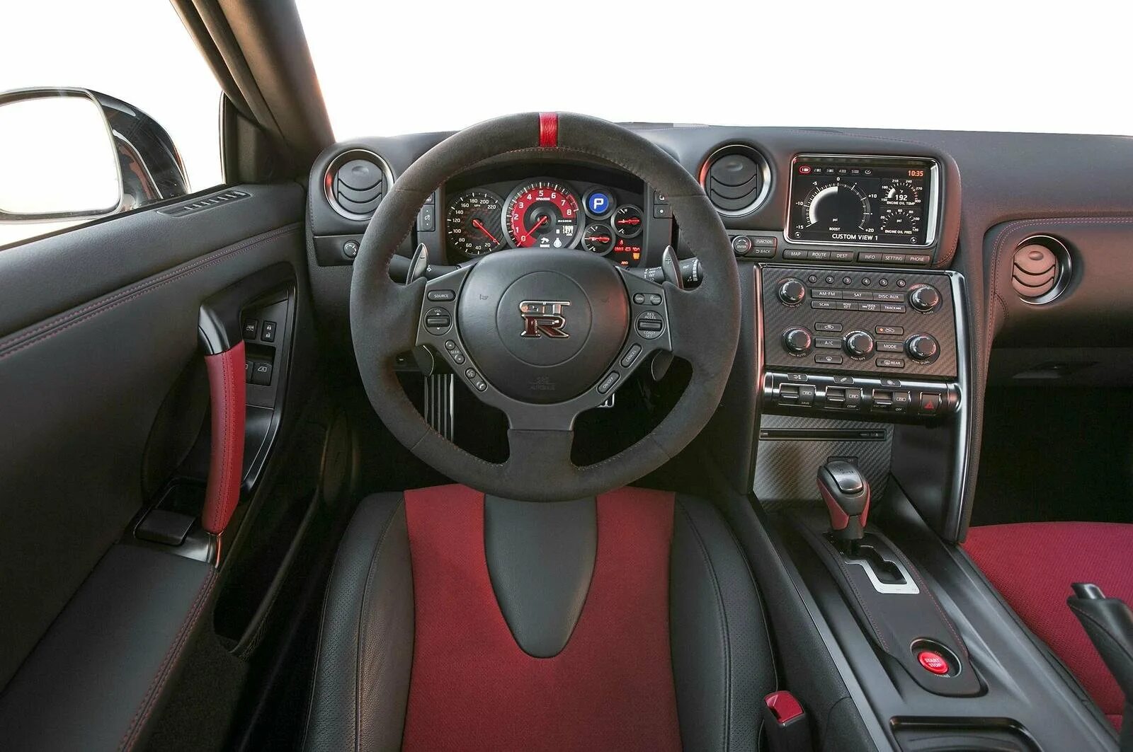 Ниссан гтр салон фото Nissan gt r салон Sarma-Auto.ru