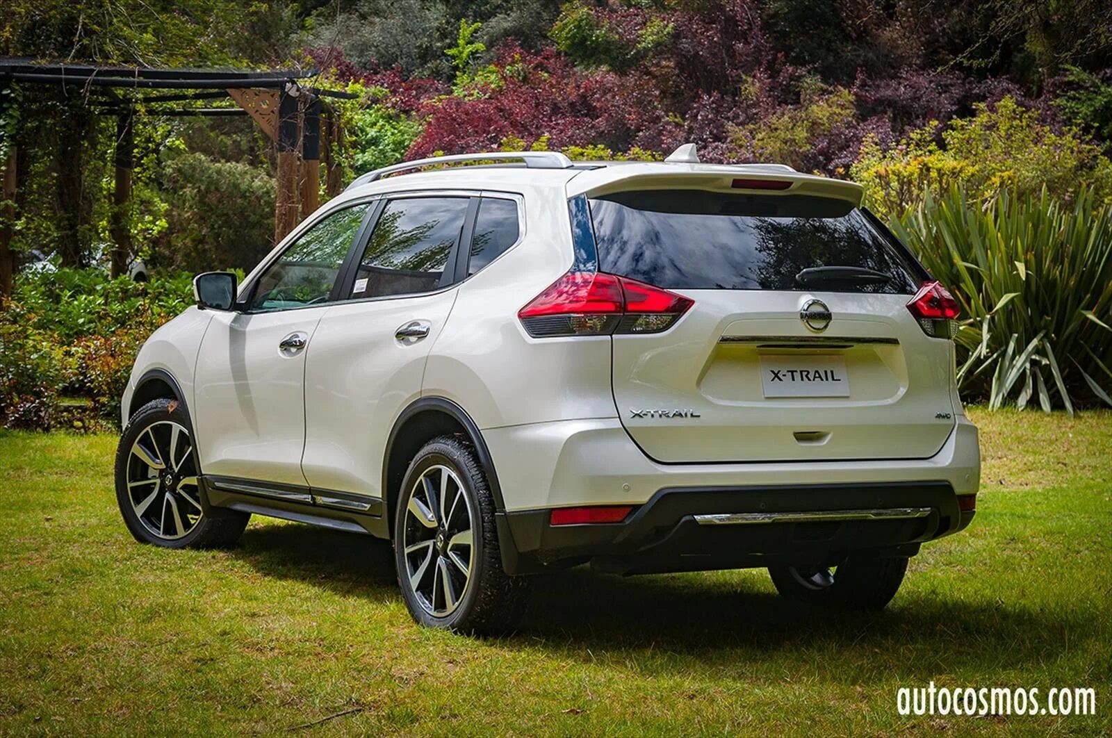 Ниссан х трейл 2018 фото Ниссан х трейл в новом кузове (50 фото) - красивые картинки и HD фото