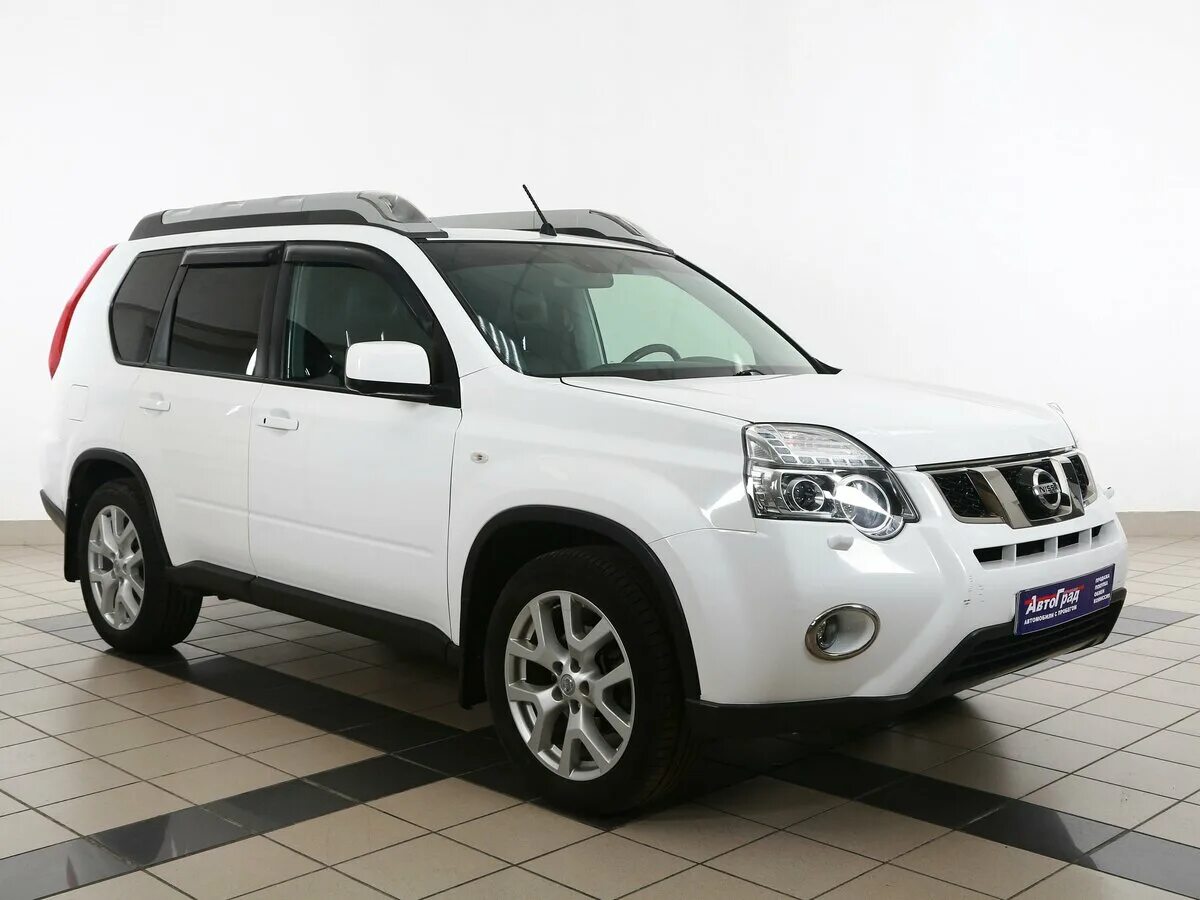 Ниссан х трейл белый фото Купить б/у Nissan X-Trail II Рестайлинг 2.0 CVT (141 л.с.) 4WD бензин вариатор в