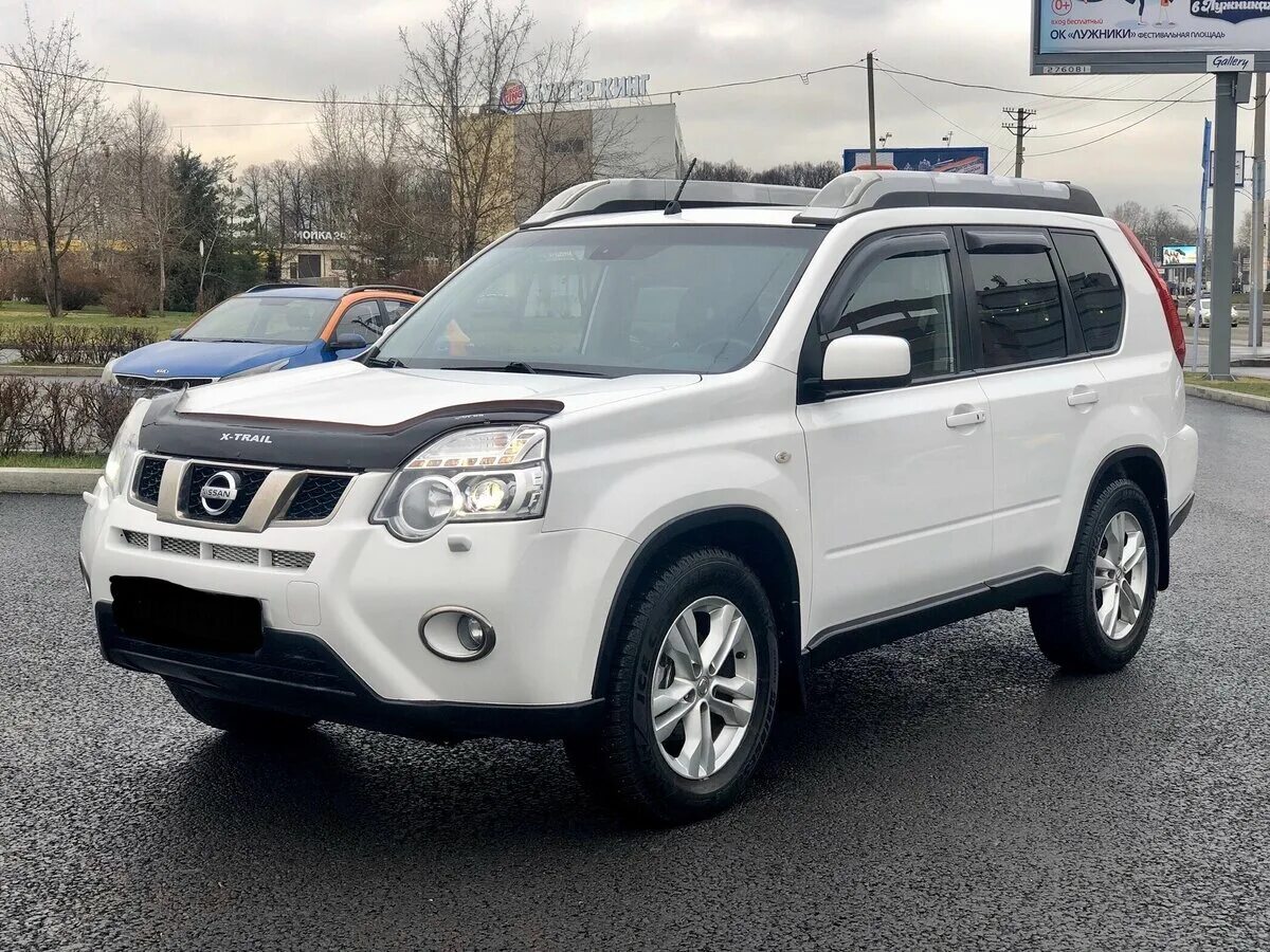 Ниссан х трейл белый фото Купить б/у Nissan X-Trail II Рестайлинг 2.5 CVT (169 л.с.) 4WD бензин вариатор в