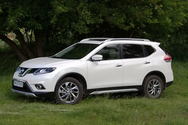 Ниссан х трейл белый фото Стоит ли брать переднеприводный кроссовер: выясняем на примере Nissan X-Trail То