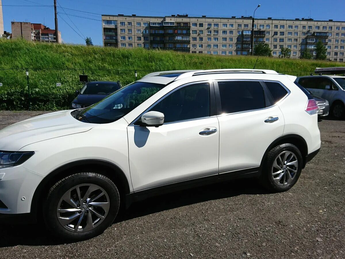 Ниссан х трейл белый фото Купить б/у Nissan X-Trail III 2.0 CVT (144 л.с.) 4WD бензин вариатор в Санкт-Пет