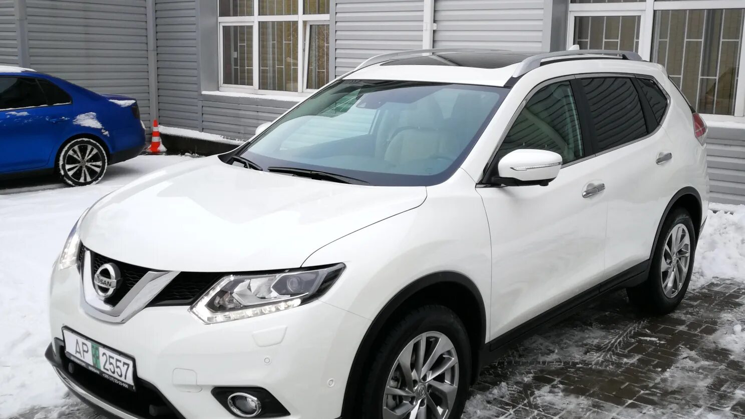 Ниссан х трейл белый фото Nissan X-Trail III (t32) 2.5 бензиновый 2017 Белый перламутр на DRIVE2