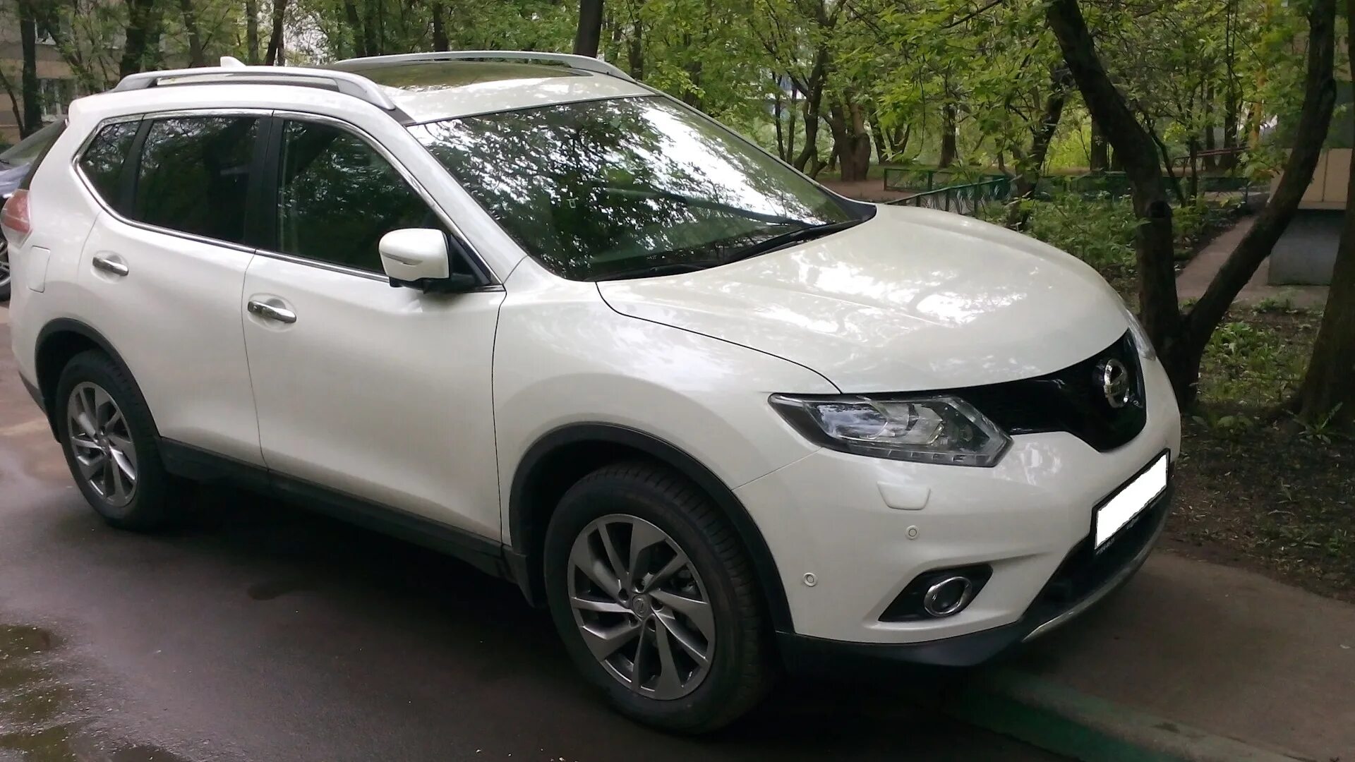 Ниссан х трейл белый фото Nissan X-Trail III (t32) 2.5 бензиновый 2017 Белый перламутр на DRIVE2