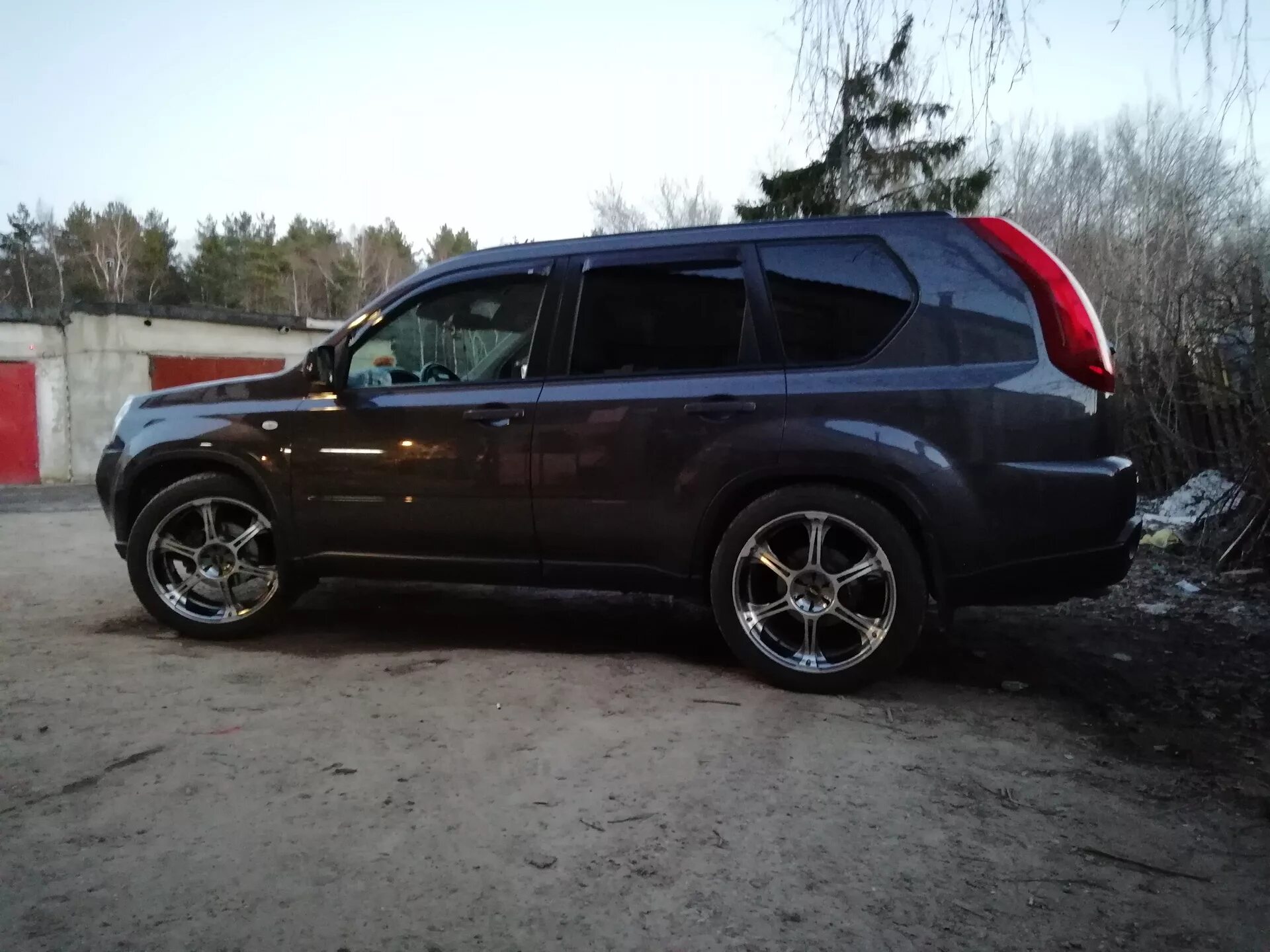 Ниссан х трейл диски фото Долгожданная переобувка состоялась! R20 - Nissan X-Trail II (t31), 2 л, 2012 год