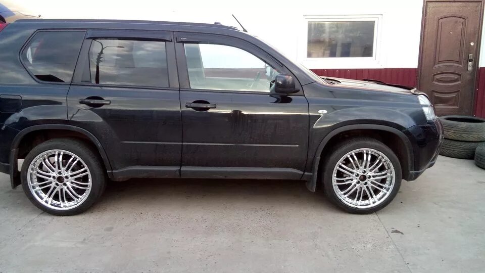 Ниссан х трейл диски фото Прикупил диски R20 (хром) - Nissan X-Trail II (t31), 2 л, 2012 года колёсные дис