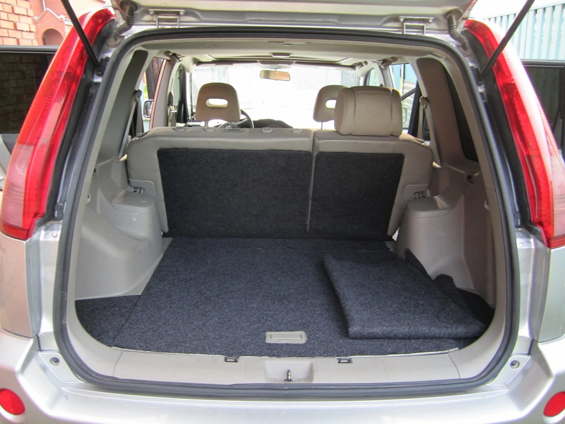 Ниссан х трейл фото багажника Карпет в багажник - Nissan X-Trail I (t30), 2,2 л, 2006 года тюнинг DRIVE2
