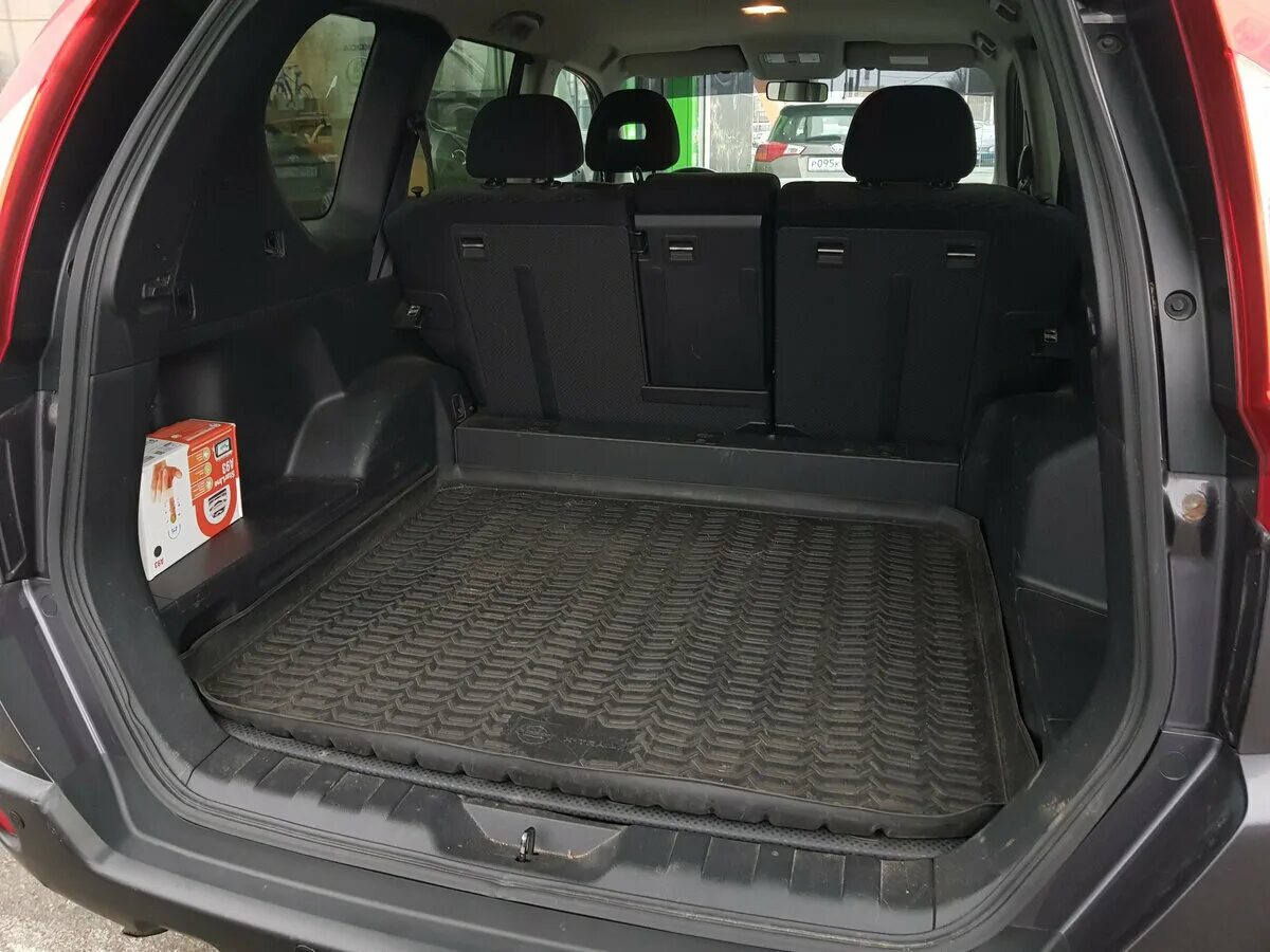 Ниссан х трейл фото багажника Купить б/у Nissan X-Trail II Рестайлинг 2.0 MT (141 л.с.) 4WD бензин механика в 