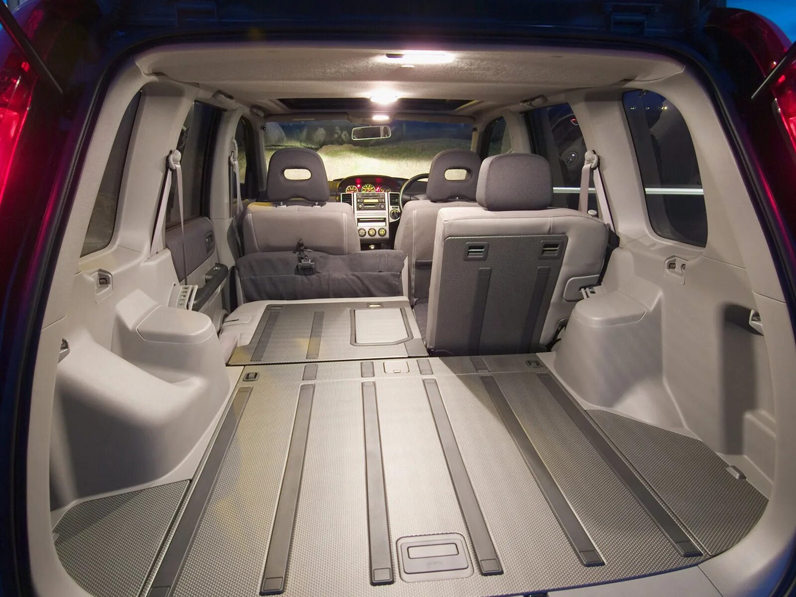 Ниссан х трейл фото багажника Полиуретановый коврик в багажник - Nissan X-Trail I (t30), 2 л, 2001 года аксесс