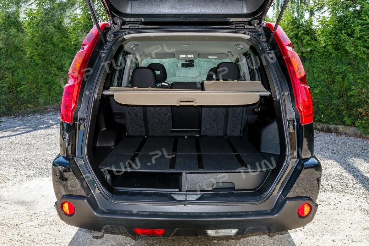 Ниссан х трейл фото багажника Купить шторка-полка багажника Nissan X-Trail, бежевая в Украине Арт.: 12605