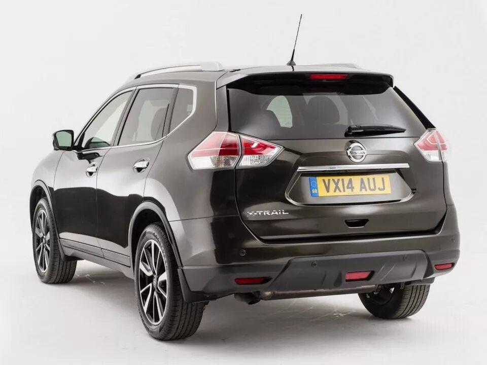 Ниссан х трейл фото сзади Версус! T31 vs T32 - Nissan X-Trail II (t31), 2,5 л, 2008 года другое DRIVE2