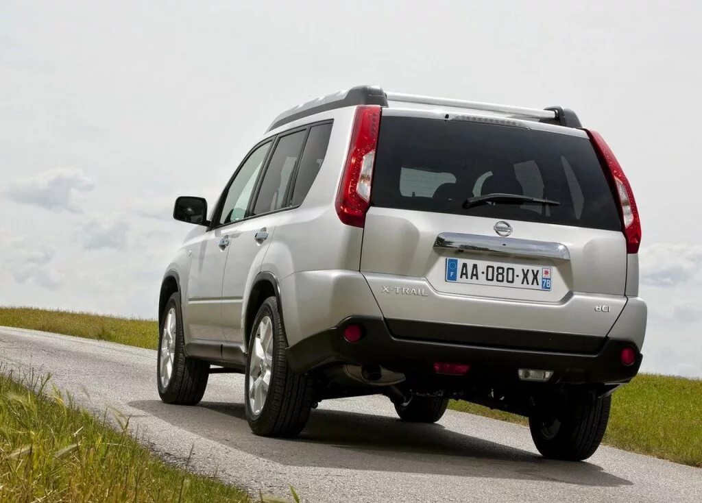 Ниссан х трейл фото сзади Каталог автомобилей Nissan X-Trail X-Trail II Рестайлинг Внедорожник 5 дв., 2.0d