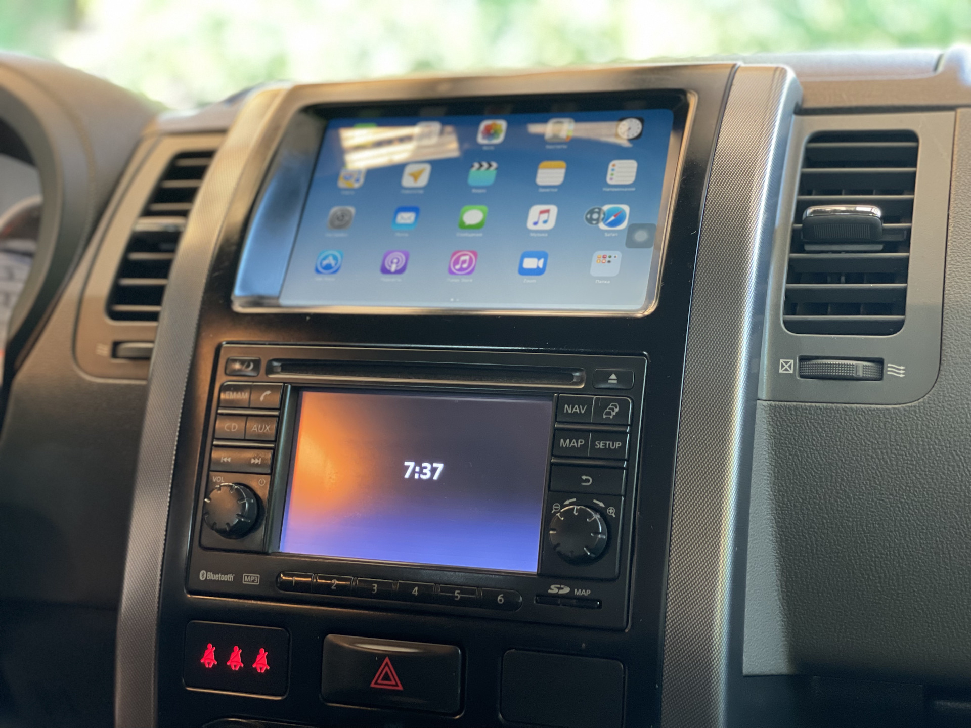 Ниссан х трейл как подключить блютуз Установка планшета Ipad в X-Trail T31 - Nissan X-Trail II (t31), 2,5 л, 2007 год
