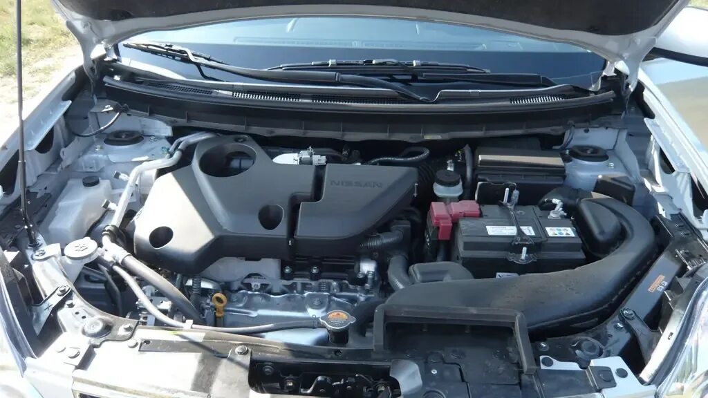 Ниссан х трейл под капотом фото Ниссан Х-Трейл 2010 г.в., 2.5 литра, Доброго всем времени суток, серебро - метал