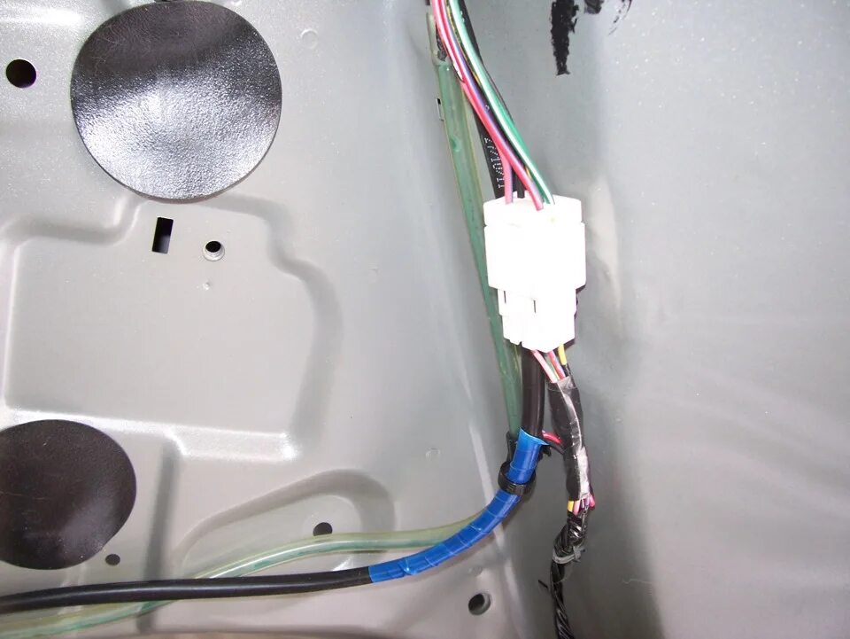 Ниссан х трейл подключение камеры заднего хода Камера заднего вида. Подготовка салона. - Nissan X-Trail I (t30), 2 л, 2006 года