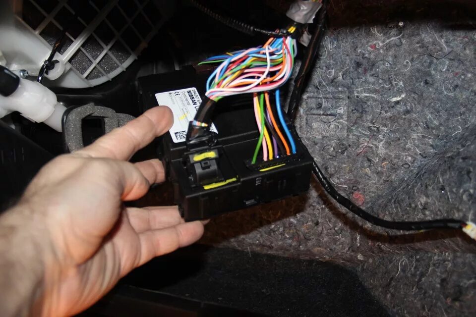 Ниссан х трейл подключение сигнализации Блок управления электрооборудованием - Nissan X-Trail II (t31), 2 л, 2013 года т