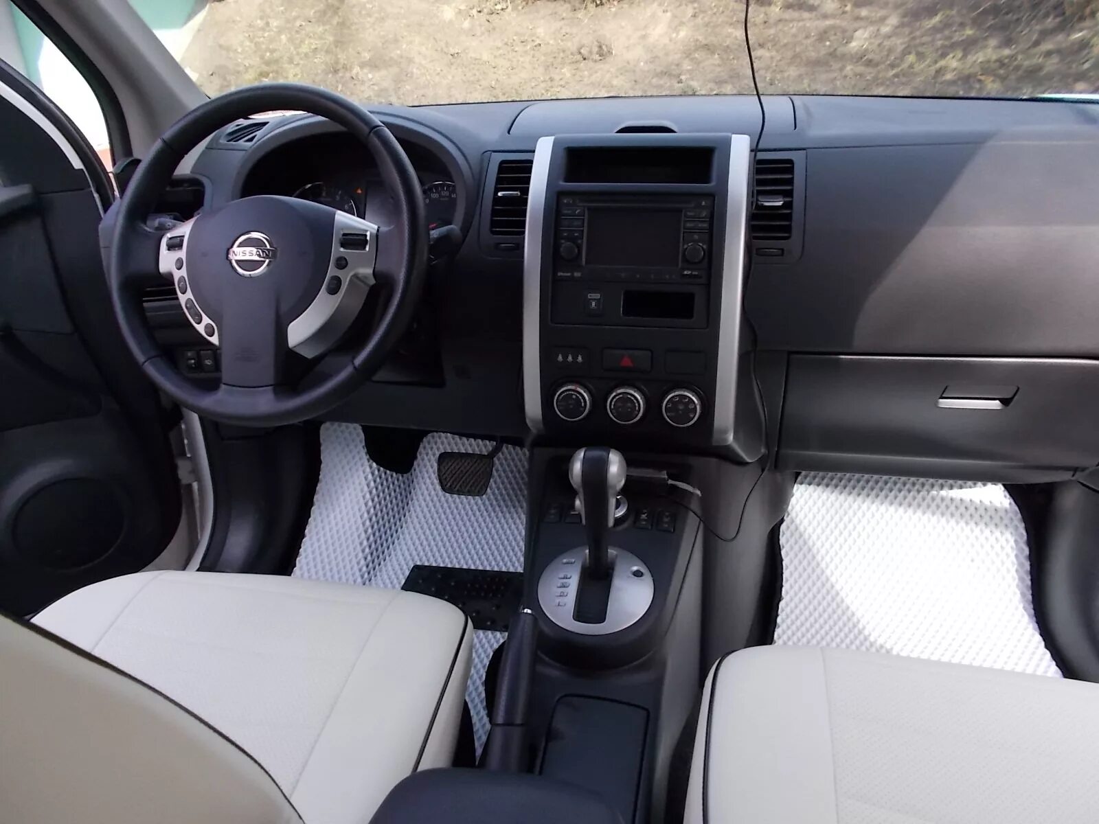 Ниссан х трейл т31 салон фото Автоковрики для Nissan X-Trail, T31 (2007-2014). Купить авто коврики 3dEVA в сал