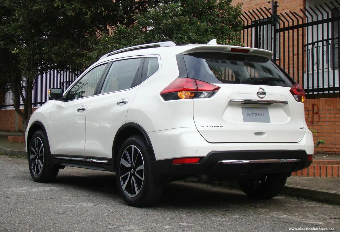 Ниссан х трейл т32 рестайлинг фото Nissan X-Trail 2018: Características, versiones y precios en Colombia