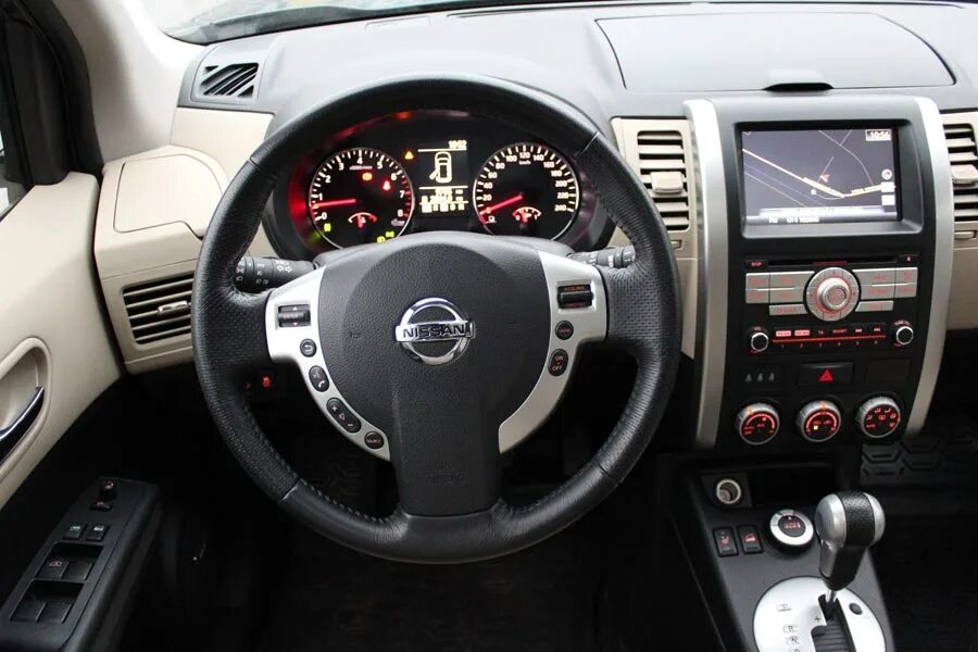 Ниссан х трейл тюнинг салона Тест-драйв Nissan X-Trail: Свой парень