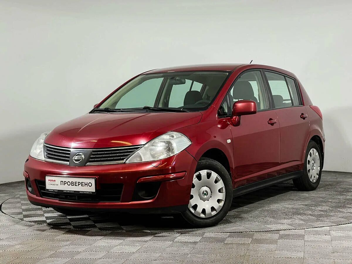 Ниссан хэтчбек фото Купить б/у Nissan Tiida I 1.6 AT (110 л.с.) бензин автомат в Москве: красный Нис