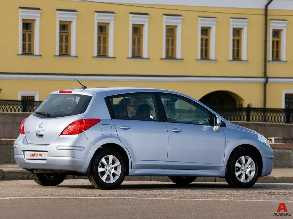 Ниссан хэтчбек фото Купить б/у Nissan Tiida I 1.6 AT (110 л.с.) бензин автомат в Санкт-Петербурге: к