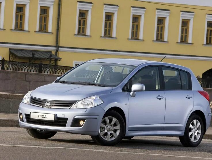 Ниссан хэтчбек все модели фото и названия Nissan Tiida Hatchback - Photos, Specs, and Price