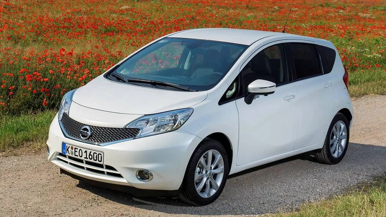 Ниссан хоте фото Nissan Note 1.2 e-POWER Medalist FOUR Black Arrow 4WD технические характеристики
