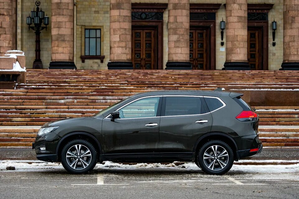 Ниссан икстрейл 2017 фото Стоит ли покупать обновленный Nissan X-Trail? АВТОМОБИЛИ И ПУТЕШЕСТВИЯ Дзен