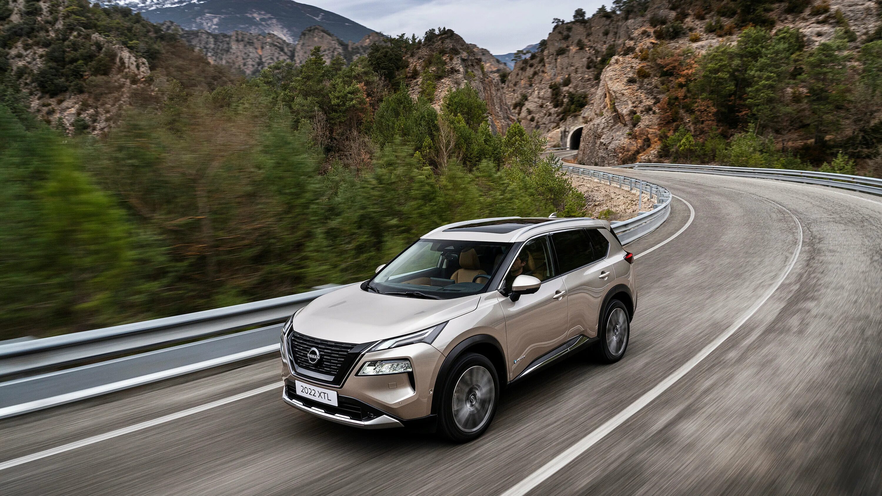 Ниссан икстрейл 2020 фото Первый обзор и тест нового Mitsubishi Outlader